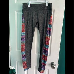 Lularoe Jordan leggings size medium